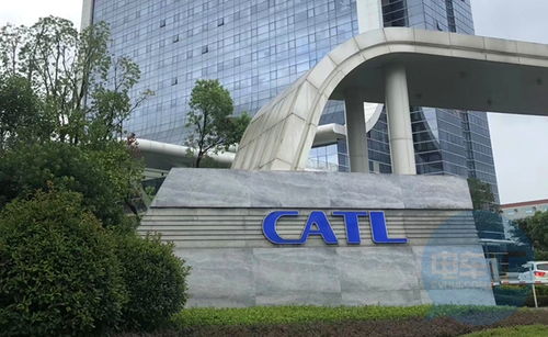 寧德時代聯(lián)手施耐德電氣 鋰電池替代鉛酸電池進程加速，?？藗愃闺姎庥瓉砭G色轉(zhuǎn)型新機遇